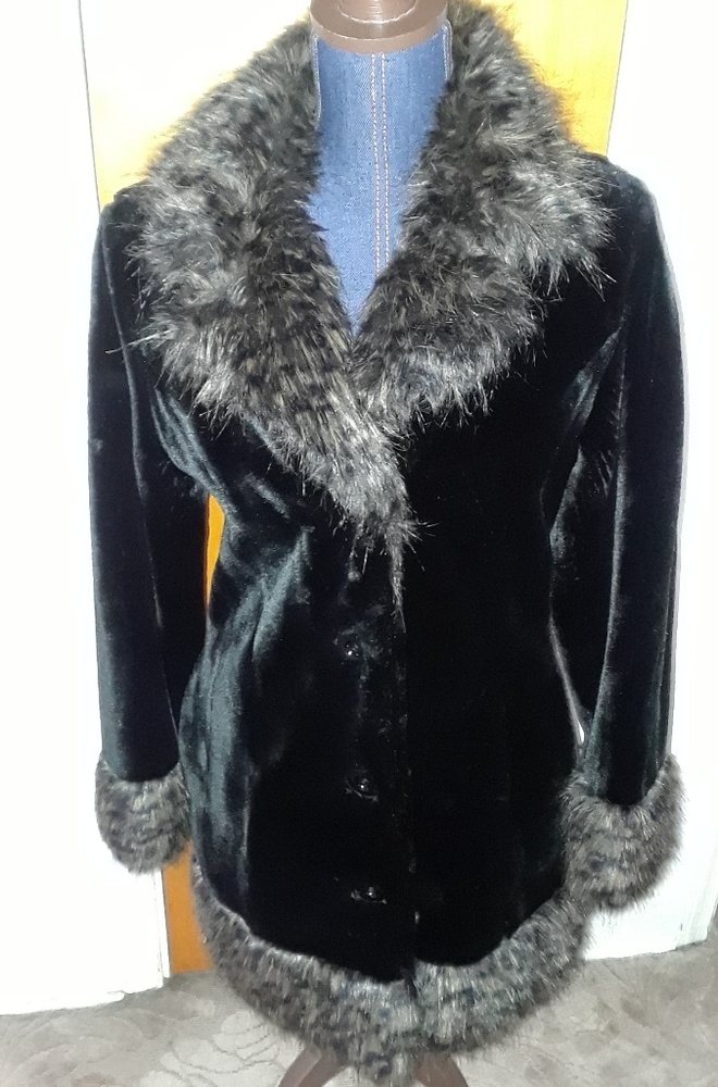 3/4 length  juniors coat